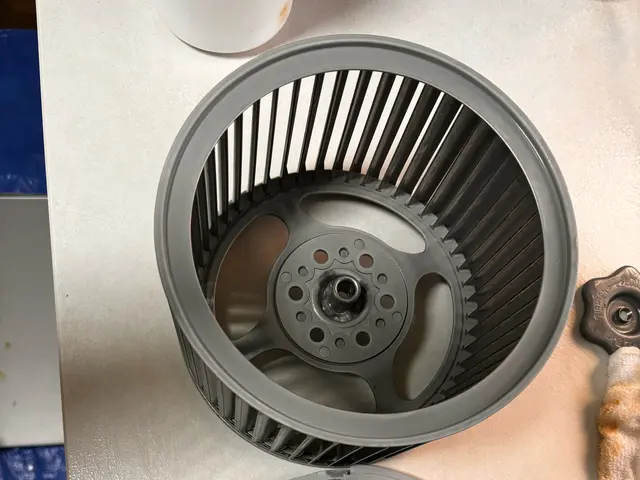 プロの技術でご満足いただけるように心を込めて作業いたします。サービスの画像