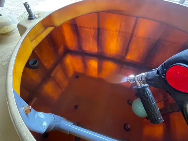 創業71年の塗装のプロにお任せ下さい！経験と知識を活かして作業を致します！サービスの画像