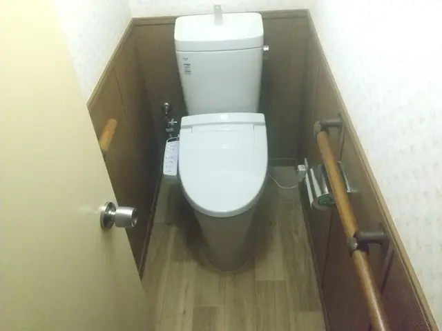 (処分費、出張費、工賃込み！)トイレ施工件数1000件突破！サービスの画像