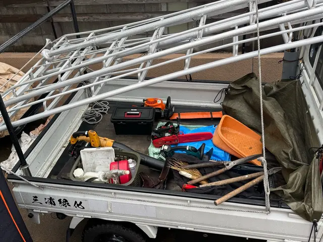 お庭は住む人の心^_^  きれいにお手入れしてあげるとココロも潤います！！サービスの画像