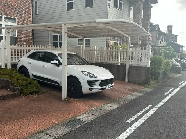 ☆カーポート洗浄サービス☆駐車場・外壁・塀などの洗浄もご相談下さい☆サービスの画像