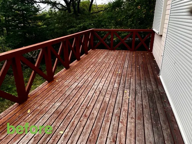 塗装のプロだからできる美観と耐久性を考えたウッドデッキ塗装サービスの画像