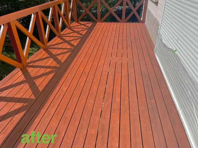 塗装のプロだからできる美観と耐久性を考えたウッドデッキ塗装サービスの画像