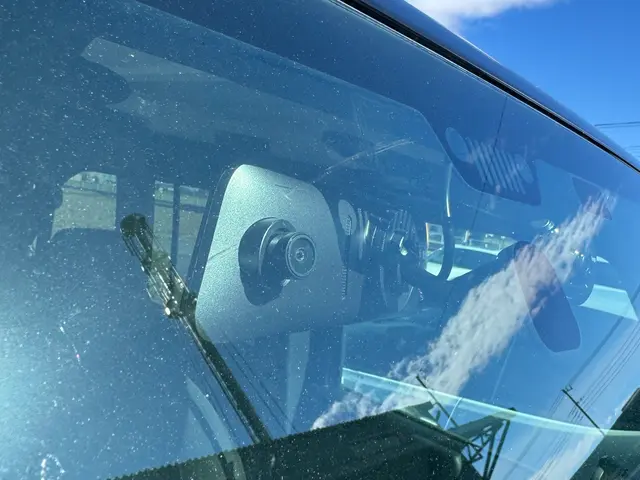 【10年超の実績】年中無休！ドラレコ取付！自社スタッフがお伺いします！サービスの画像