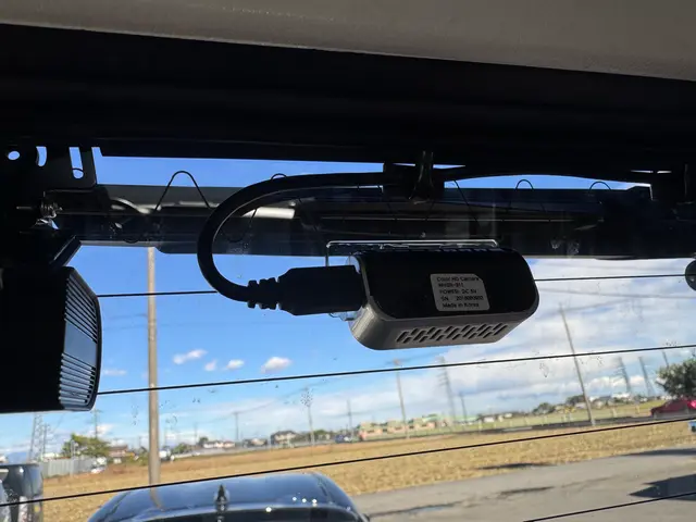 【10年超の実績】年中無休！ドラレコ取付！自社スタッフがお伺いします！サービスの画像