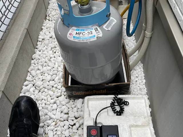 エアコン修理専門　追加料金はございません。ガス補充以外各種部品見積もり致します。サービスの画像