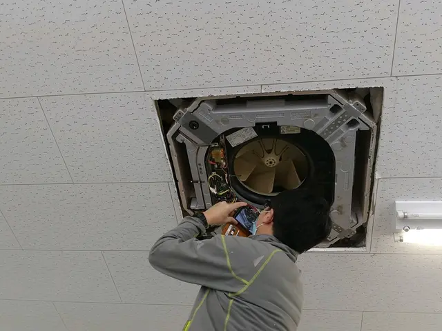 天井埋込み式エアコンもリラックにおまかせ！5児のパパママがお伺いします！サービスの画像