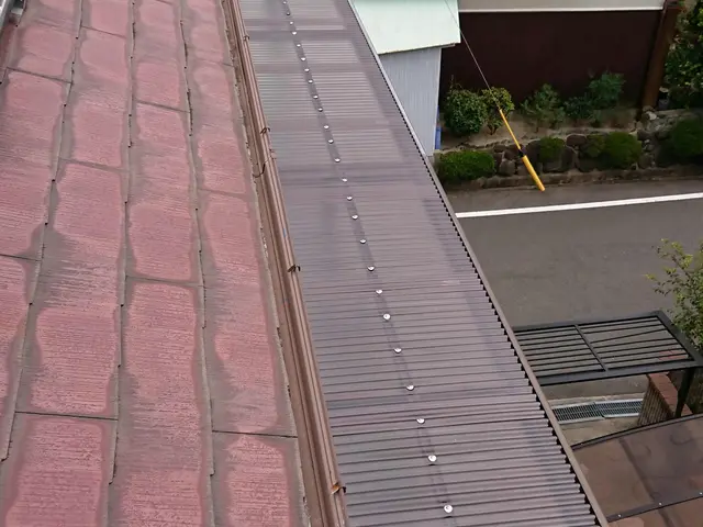 【年中無休】バルコニー等の波板張り替え工事☆部分補修も安価でご対応させて頂きますサービスの画像