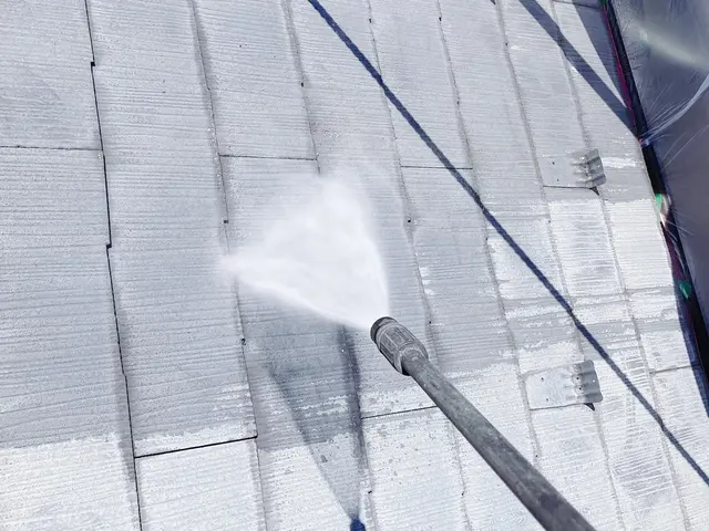 【屋根塗装/スレート】雹災・風災の保険申請はお任せ。丁寧な施工を心がけていますサービスの画像