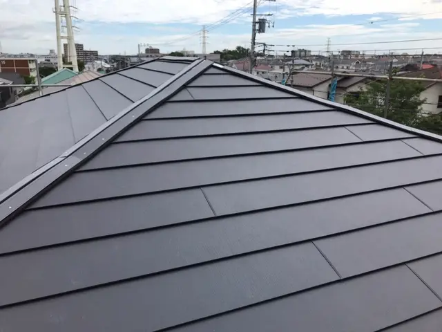 【屋根工事】葺き替え、カバー工法、瓦工事、細かな事まで対応致します‼︎サービスの画像