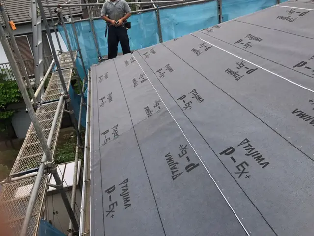 【屋根工事】葺き替え、カバー工法、瓦工事、細かな事まで対応致します‼︎サービスの画像