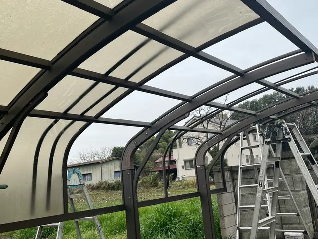 古くなったカーポートを丁寧に解体いたします☆サービスの画像