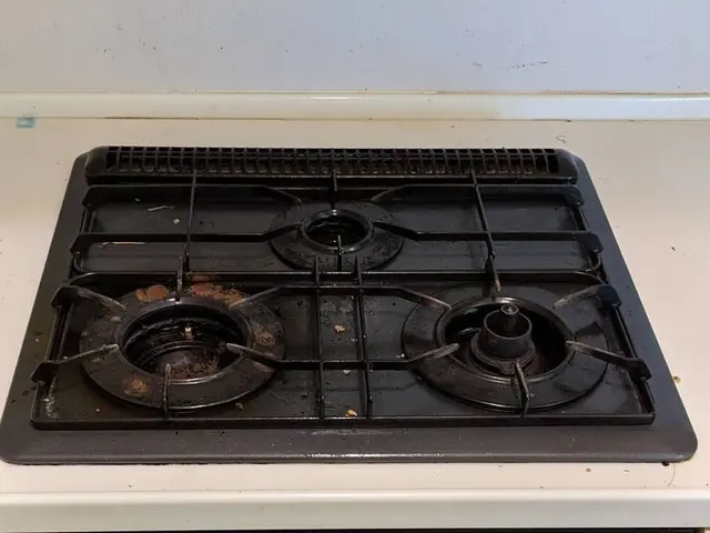 【人気のキッチンクリーニング】シンク周りもピカピカ♪安心丁寧【女性スタッフ在籍】サービスの画像