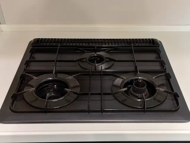 【人気のキッチンクリーニング】シンク周りもピカピカ♪安心丁寧【女性スタッフ在籍】サービスの画像