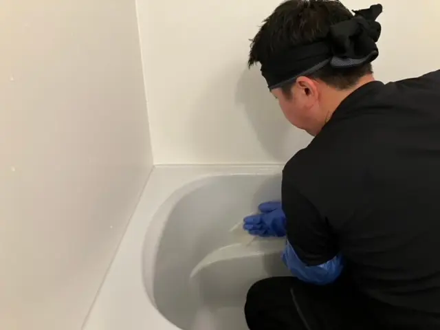 空室清掃は丁寧な当店へ！サッシや巾木、通気口等の細部まで丁寧に施工します！サービスの画像