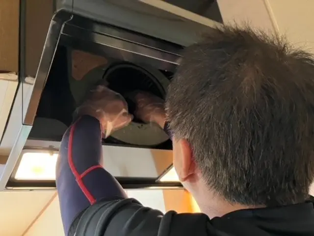 空室清掃は丁寧な当店へ！サッシや巾木、通気口等の細部まで丁寧に施工します！サービスの画像