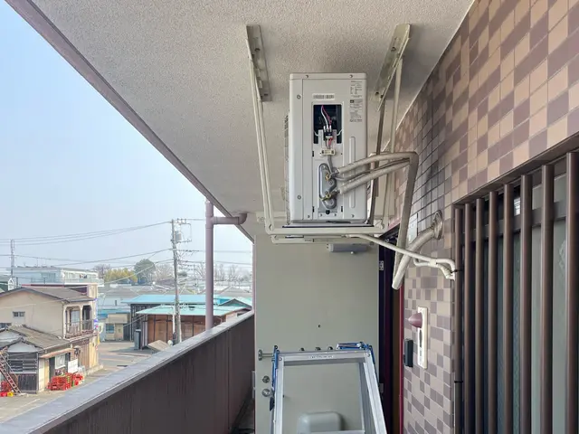 古いエアコン取り外し、回収致します！サービスの画像