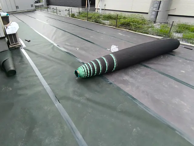 丁寧な下地処理で、長持ち！草むしりが激減！サービスの画像