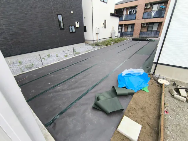 丁寧な下地処理で、長持ち！草むしりが激減！サービスの画像