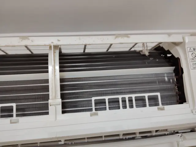 10年以上の実績と自社スタッフによる安心の壁掛けエアコンクリーニングサービスの画像
