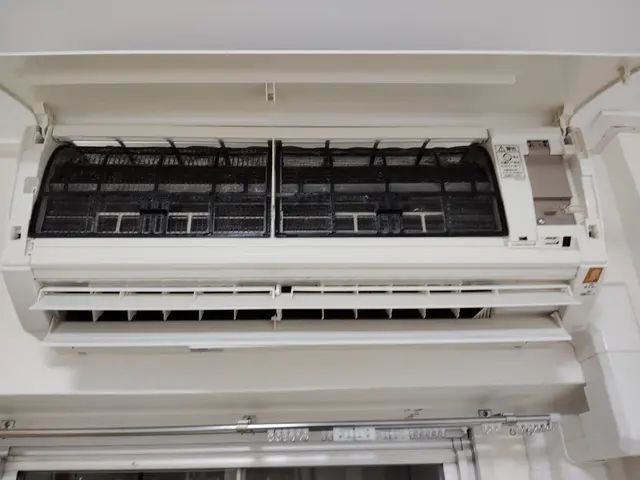 10年以上の実績と自社スタッフによる安心の壁掛けエアコンクリーニングサービスの画像