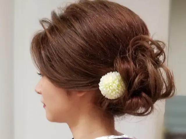【1級技能着付け師】花嫁着付けもおまかせ下さい。美容師免許所持の為ヘアセットも！