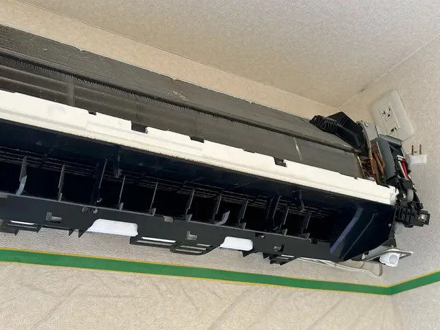 壁掛けエアコン 分解洗浄で綺麗な空気を★  損害保険加入★消臭･抗菌コート無料★サービスの画像