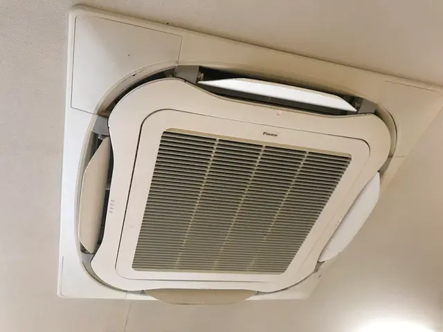 ☆天井埋込エアコン☆サービスの画像