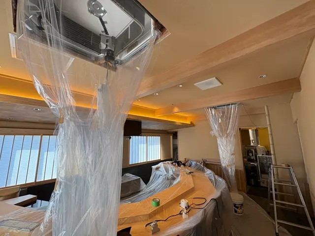 【天井埋込エアコン】夏に使った汚れを一掃！複数割あり◎サービスの画像