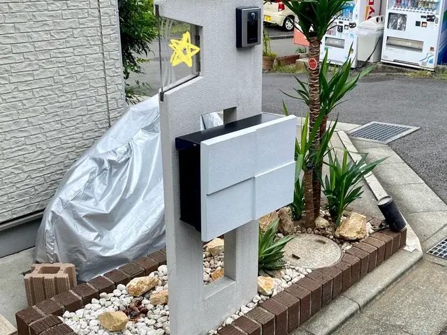 抜根、伐採、植込み、ロックガーデン、ドライガーデン、観葉植物鉢替、お安く請負ますサービスの画像