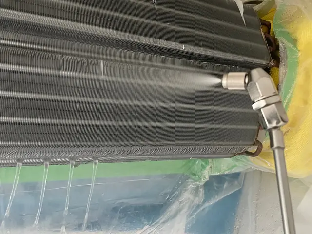 ☆全国でも数少ないエアコン取り外し完全分解対応店☆圧倒的な洗浄力をお試し下さい！サービスの画像