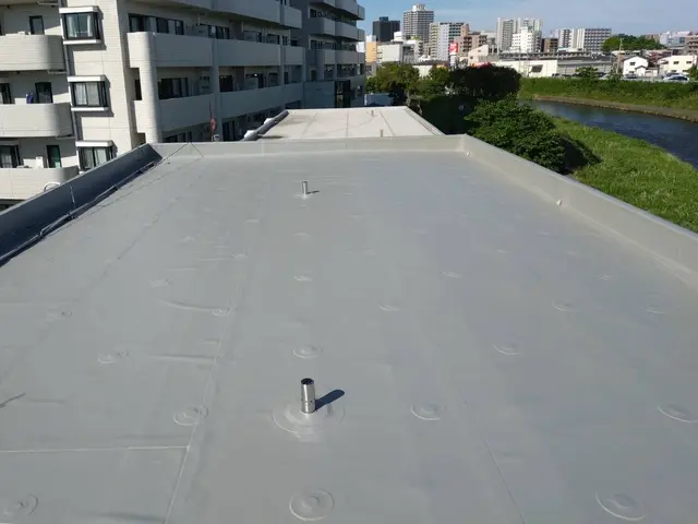 30年以上の経験で対応致します。　工事保険加入済みサービスの画像