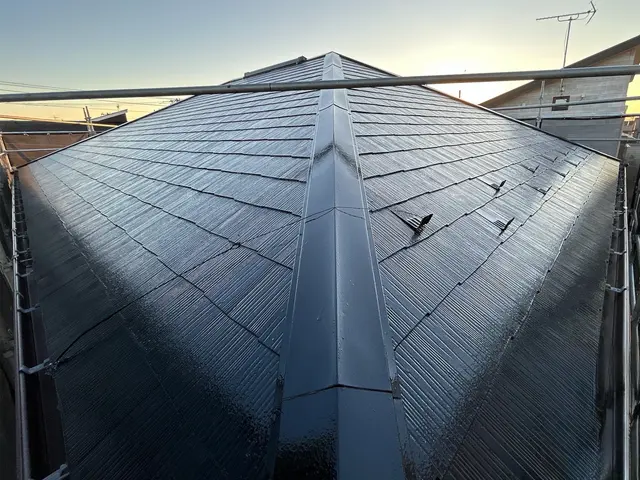 屋根は建物の中でも1番重要な場所になります！職人の技術でしっかりと工事致します！サービスの画像