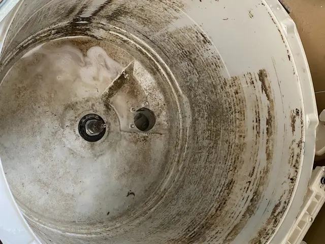 ◆100％自社対応◆取れにくいカビをスッキリ洗浄●安心の損害保険加入●サービスの画像