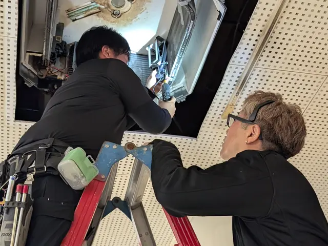 業務用エアコンクリーニング承ります！格安で安心！！まとめてご依頼で更にサービス！サービスの画像