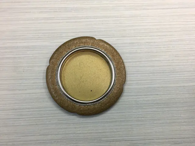 八王子の表具店　新規作成いたします　破れ穴補修　木枠の取り替え　引手交換サービスの画像