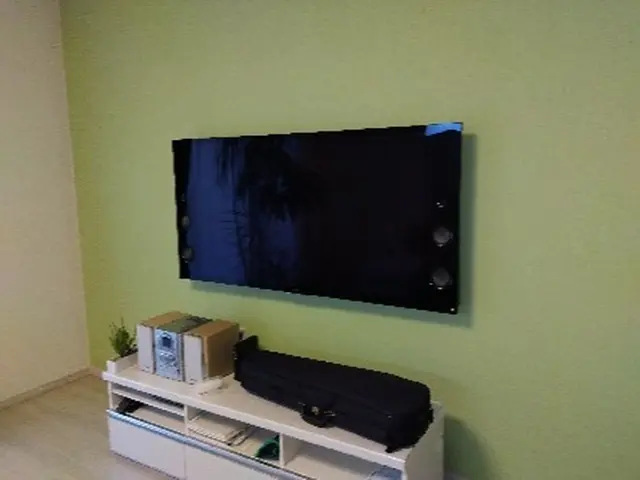 豊富な経験と知識で安心！仕上がり重視で丁寧に施工いたします！45インチまで対応サービスの画像