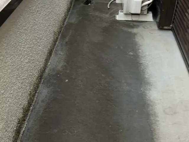 屋上　ベランダ　バルコニーの防水工事は当店にお任せ下さい！サービスの画像