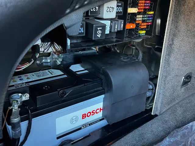 【柏市発】出張バッテリー交換　処分に困った廃バッテリーも無料回収致します！サービスの画像