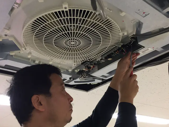 ダイキン工業（株）の空調技術修了、エアコン洗浄専門店です八王子市を中心に地域密着サービスの画像