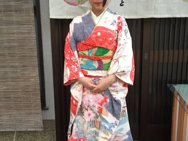 【着付け歴26年の実績】締め付けないのに着崩れ無しの美しい着付けをご体感ください