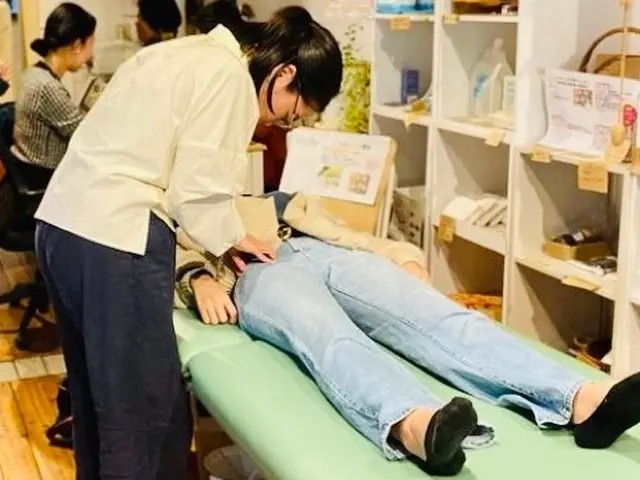 【女性限定・ママ歓迎】私が行きます！ベット片手にソフトなタッチで痛くない整体！サービスの画像