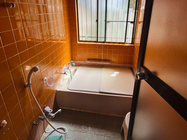 簡単な修理からユニットバスの入れ替えまでご相談に応じます。サービスの画像