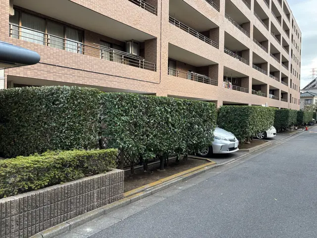 金額だけで選んでいませんか？綺麗に仕上げる手入れにしませんか？サービスの画像