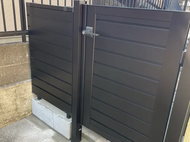 住宅の門扉施工サービスの画像