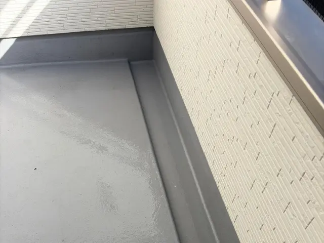 非喫煙者スタッフが訪問、外注なしの自社スタッフによる一貫対応サービスの画像