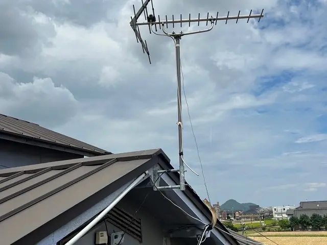 【台風・地震対策に】不要なアンテナ撤去はお任せ下さい！1,500軒以上の実績ありサービスの画像
