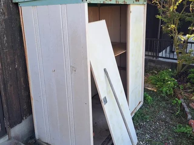 【兵庫県密着】物置の解体回収お任せ下さい。まずは［質問する］からお問合せ下さい。サービスの画像