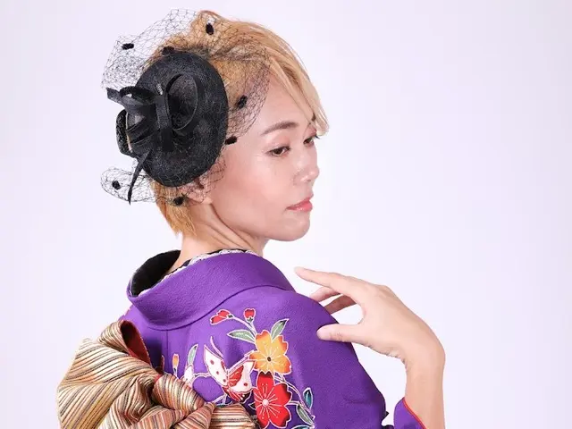 早朝料金無料！出張料金・ヘアセット代込みのわかりやすい料金設定　メイクも承ります