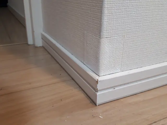 ◆壁の穴補修致します◆壁紙専門☆部分補修サービスの画像